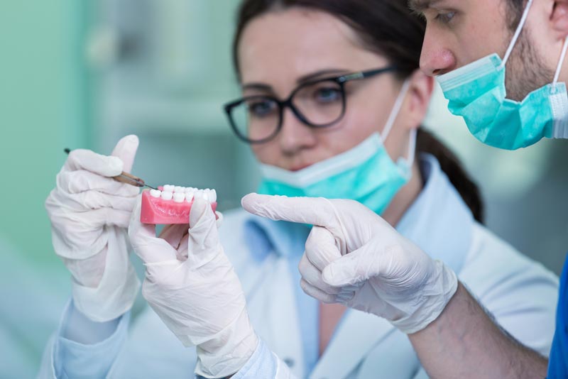 Cosmetic Dentistry Services Oakville ON - Professional Teeth Whitening